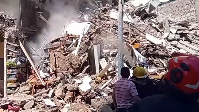 Обрушение дома в Египте Кадр из видео